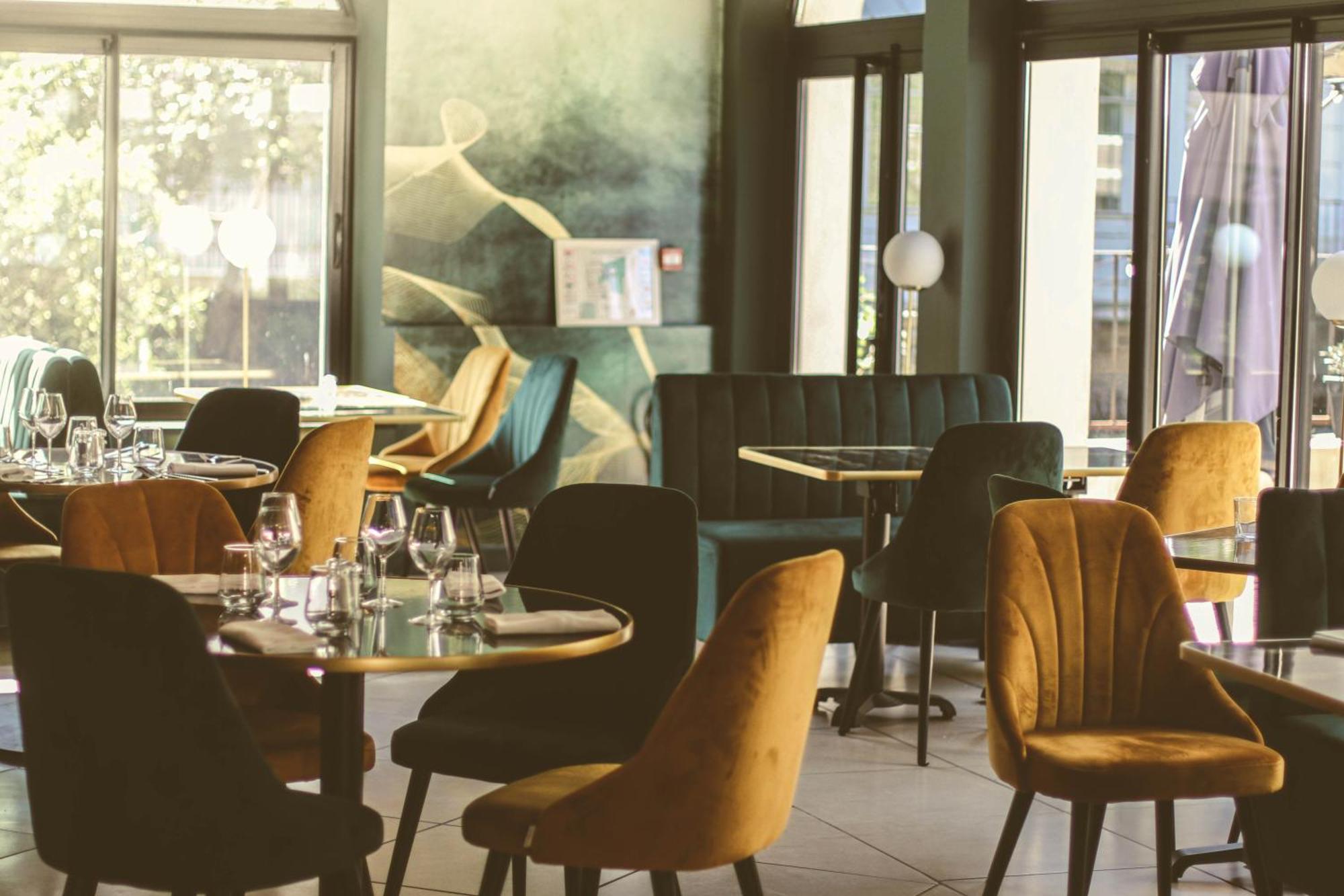 Hotel Restaurant Du Parc En Bord De Riviere Fontaine-de-Vaucluse Buitenkant foto
